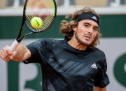 开云体育平台APP-英国网球队险胜法国网球队，西西帕斯惊艳世界的简单介绍