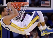 开云体育官方网站-范弗利特完美掌控战局，公牛主场难阻火箭升空