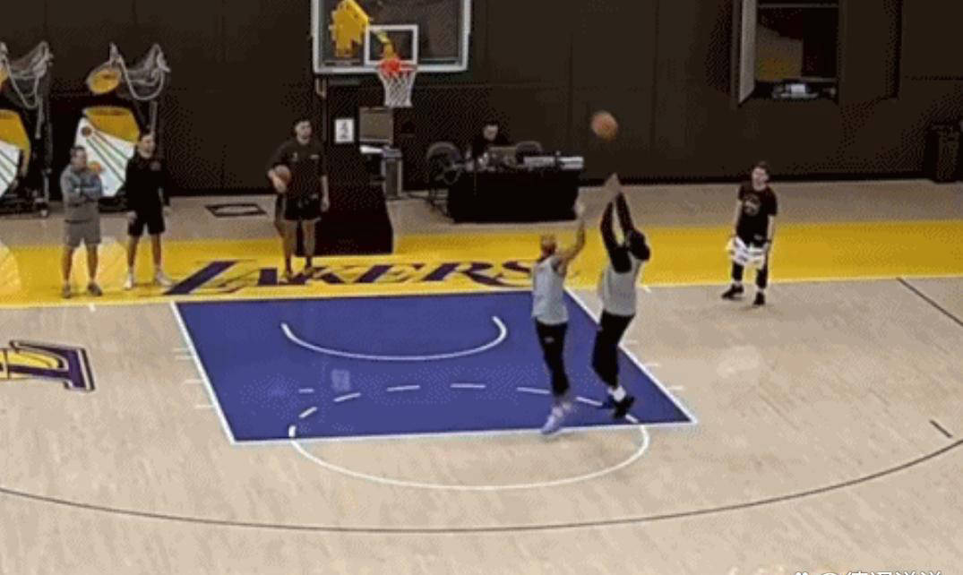 立陶宛男篮绝杀勇士B队，塔图姆送出助攻