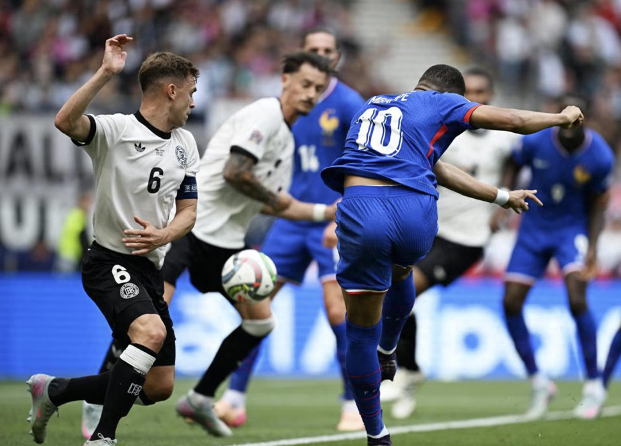 图卢兹主场迎战里昂，实力悬殊比赛