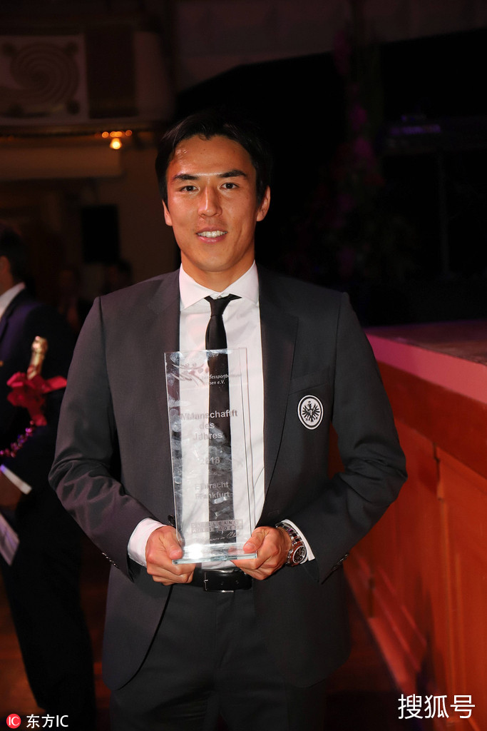 法兰克福俱乐部宣布与星球员签订长约的简单介绍