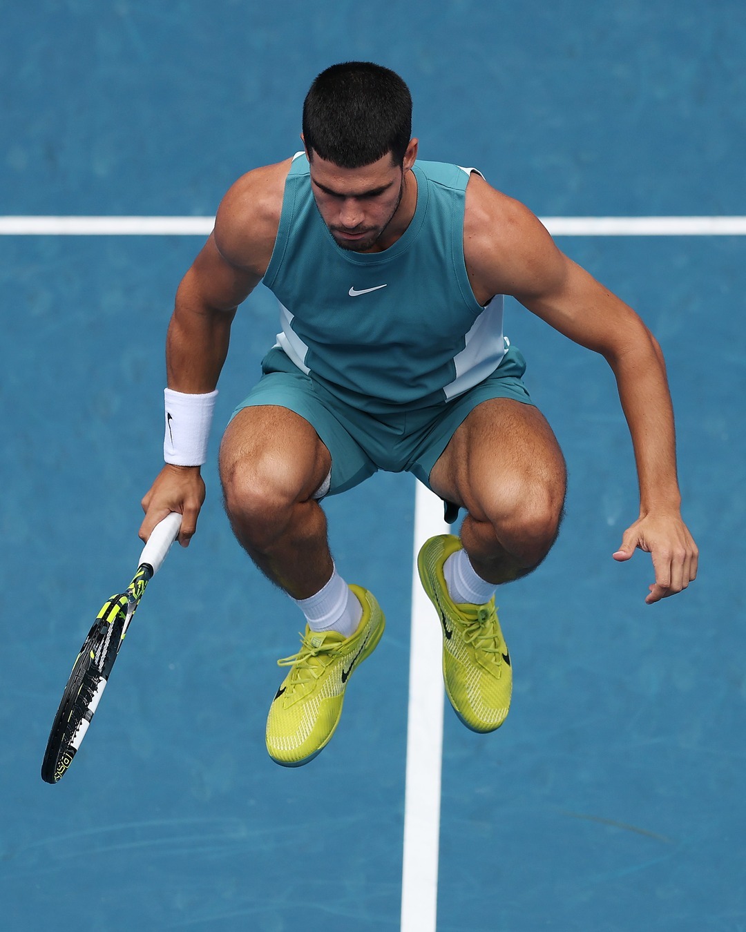 葡萄牙选手在男子网球赛中晋级