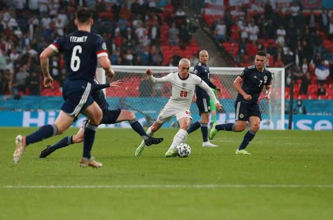 包含克罗地亚翻盘瑞士，拉什福德扛起全队的词条