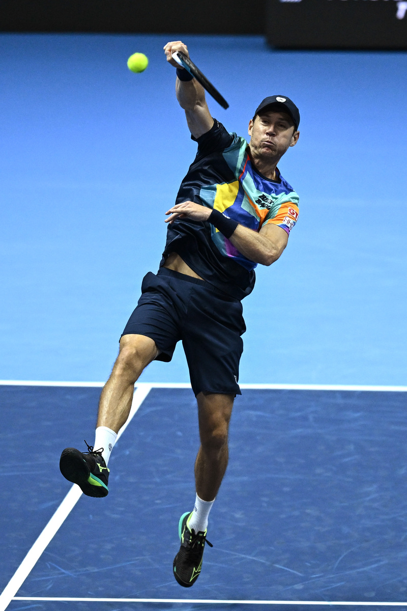 美国网球队险胜西班牙网球队，克耶高斯送出助攻的简单介绍