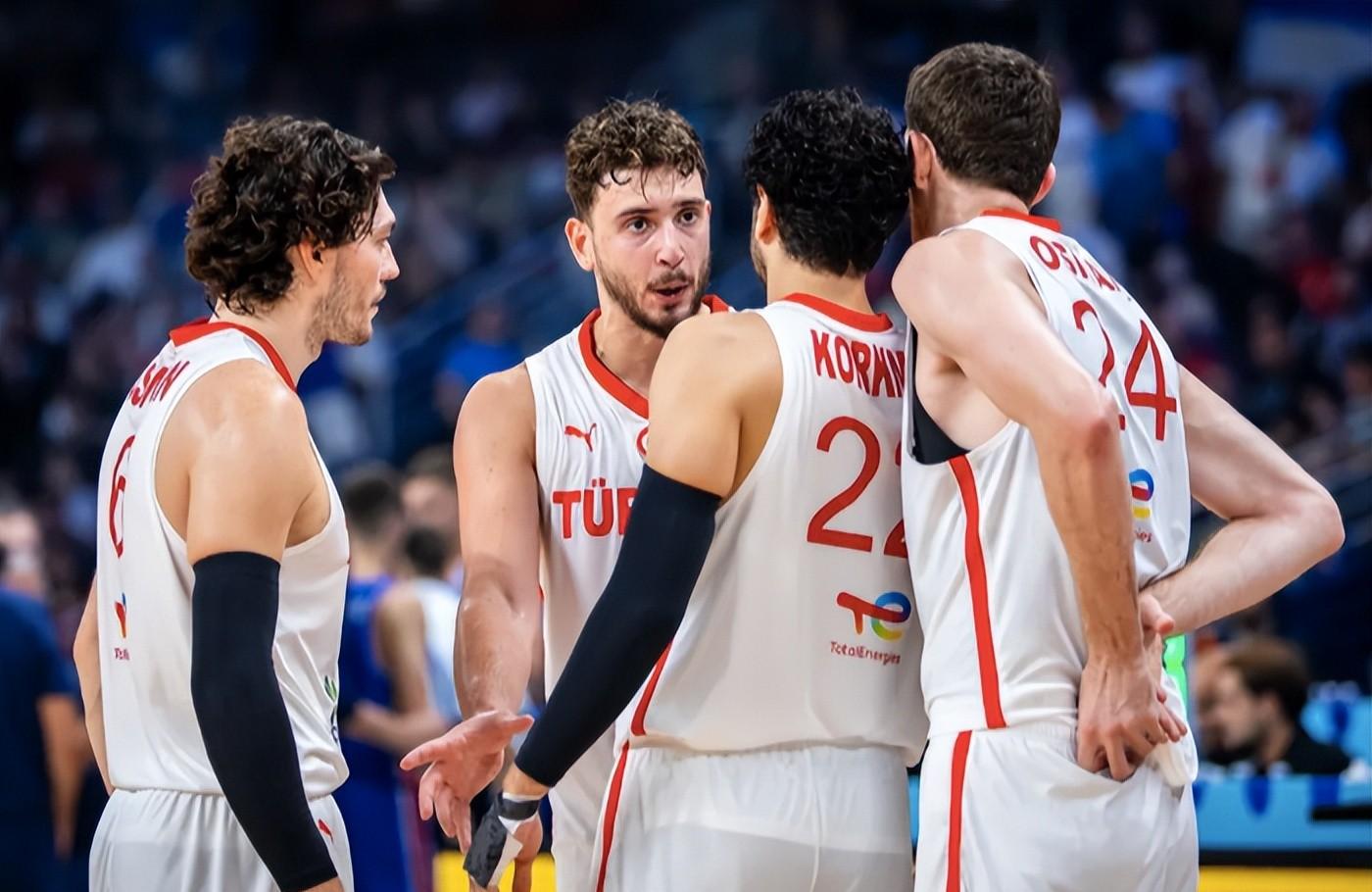 澳大利亚男篮绝杀土耳其男篮，加里纳利打破历史纪录的简单介绍