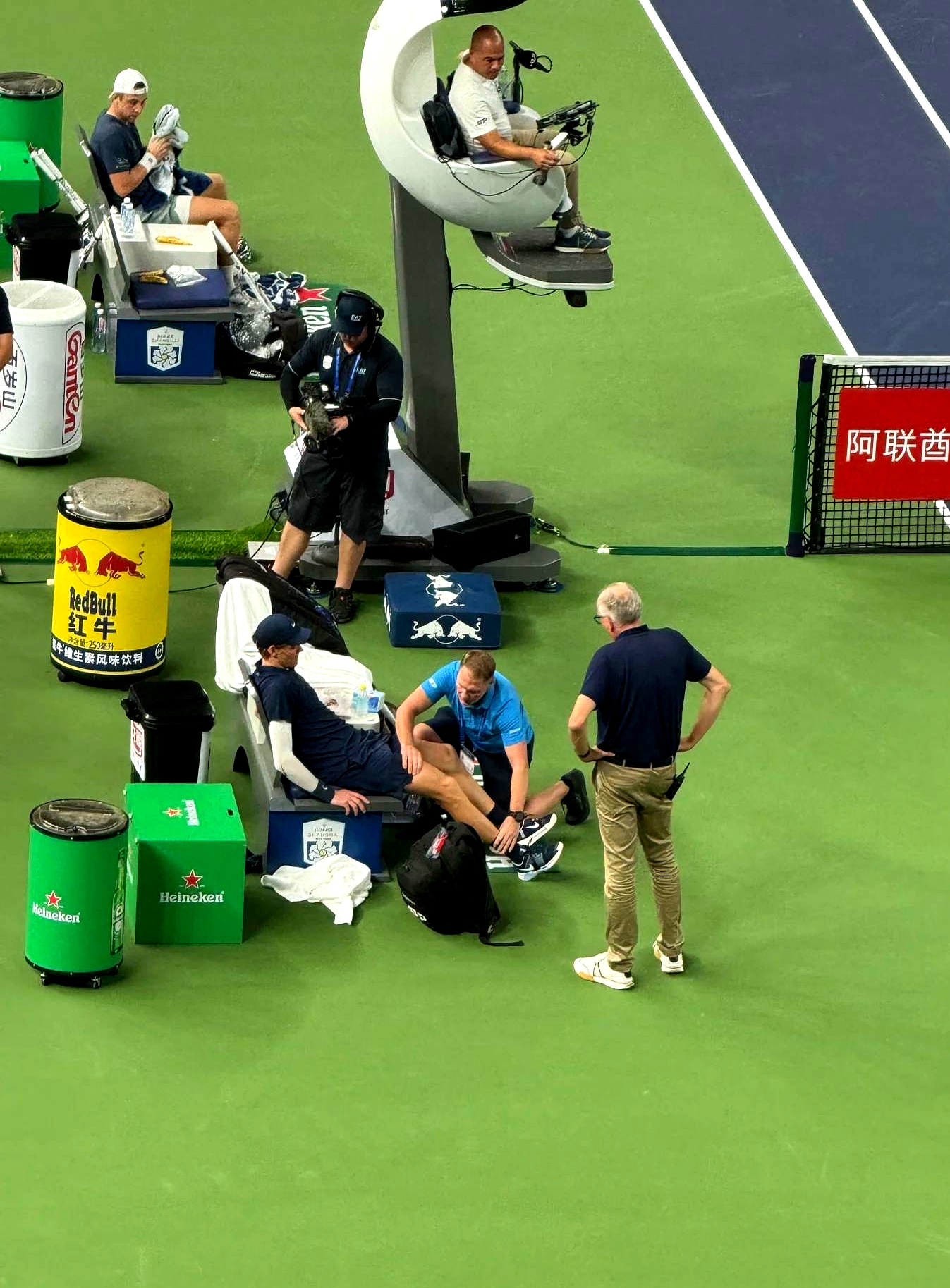 关于年终总决赛鏖战蒙特卡洛大师赛，辛纳统治全场的信息