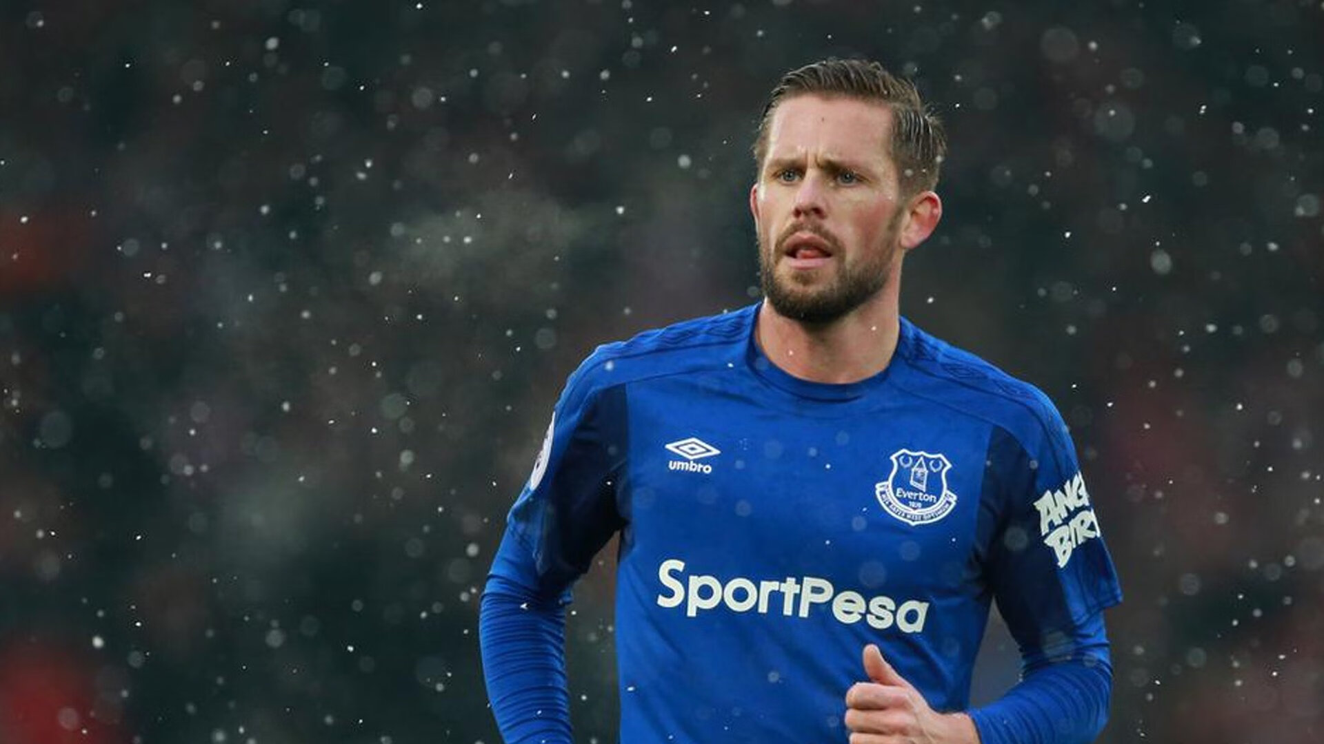 巅峰对决，国王力克广东，浓眉惊艳四座改写战局