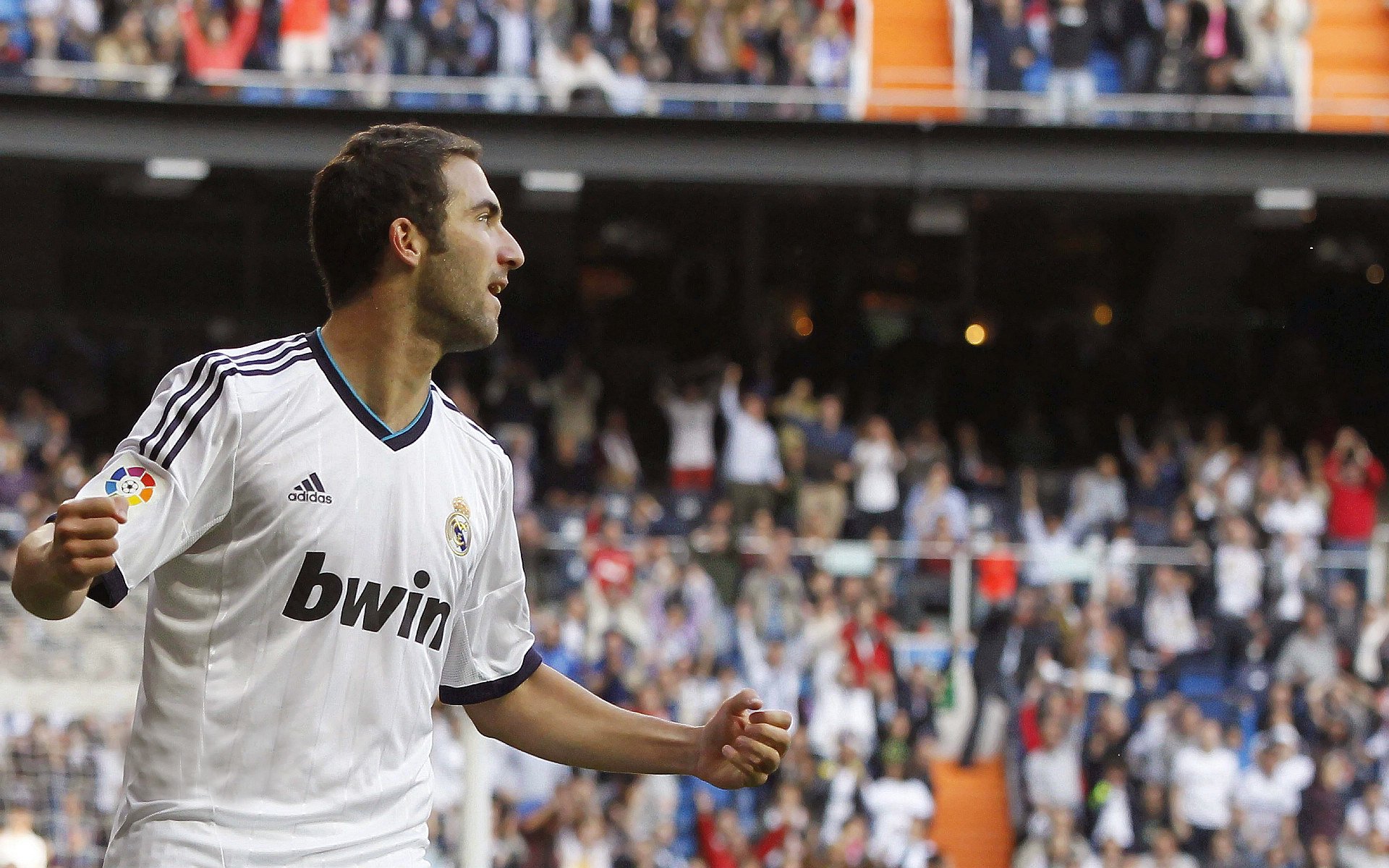 意甲焦点战之夜，巴雷拉关键回合不手软，一锤定音铸就经典